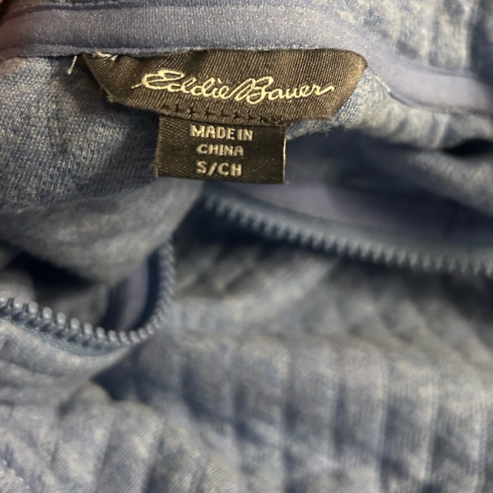 Eddie Bauer Quilted Half-Zip in Blue - Picture 2 of 12